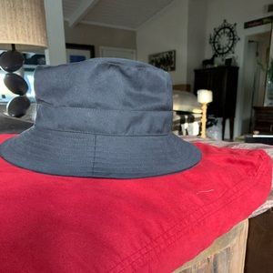 Burberry Gilligan hat